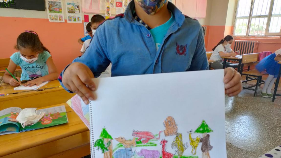 2-A Sınıfı Öğrencileri Orman Konulu Resim Çalışması Yaptılar